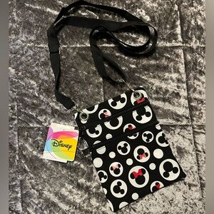 ⚫️Mickey & Minnie crossbody travel bag ⚫️